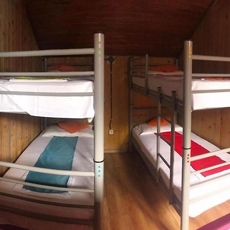 Hostel Flamingo קוסטינסטי מראה חיצוני תמונה